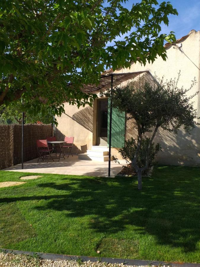 Les Chêneslierres Acomodação com café da manhã Lourmarin Exterior foto